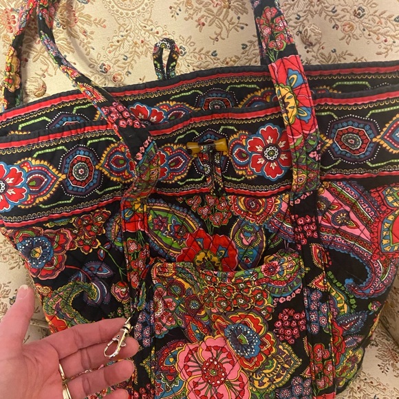 Vera Bradley Retired "Symphony in Hue" Large quilted Tote Bag - Picture 2 of 7
